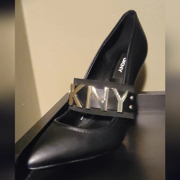 DKNY Black Leather Heels Stiletto Pumps - Picture 5 of 5